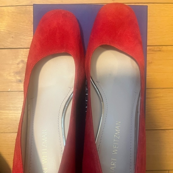 💯 authentic Stuart Weitzman red suede pumps! - Picture 5 of 6